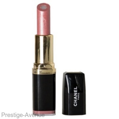 Chanel "Rouge Allure 16"