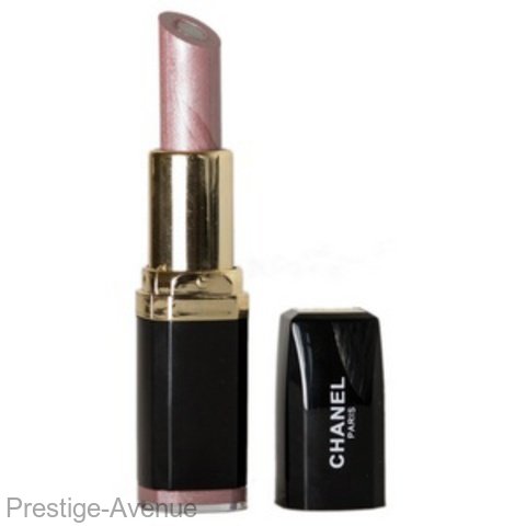 Chanel "Rouge Allure 18"